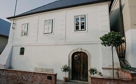 Vinařský dům Mařatice